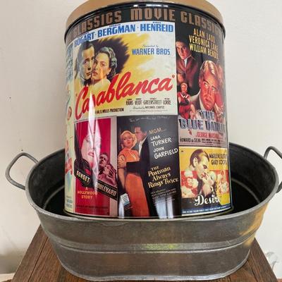 Movie tin and oval tub with handles