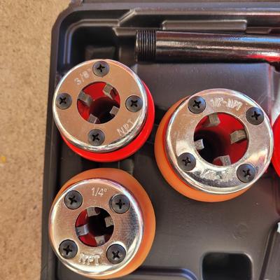 Brand new Iron Pipe threading set