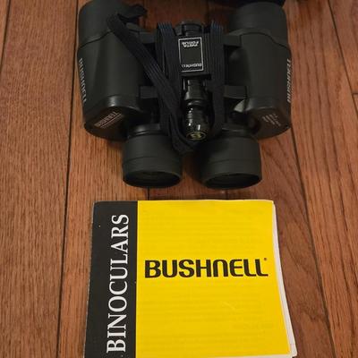 Bushnell Binoculars with Outdoor Travel Bag