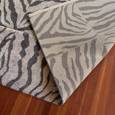 7’ x 5’ Geometrical Zebra Rug (B1-DZ)