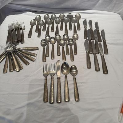 Hammered Handle Flatware Set (K-MK)