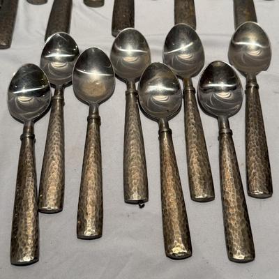 Hammered Handle Flatware Set (K-MK)