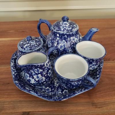 Blue & White Floral Two Person Tea Set (D-KD)