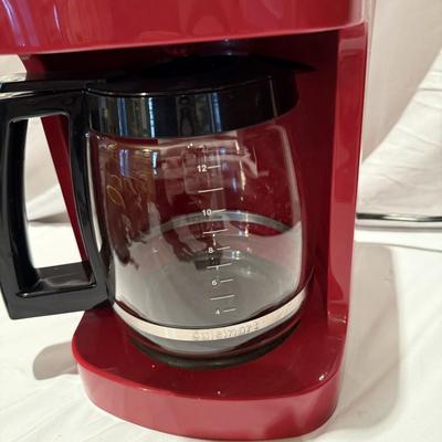 Cuisinart Coffee Maker & Two NIB Carafes (K-MK)