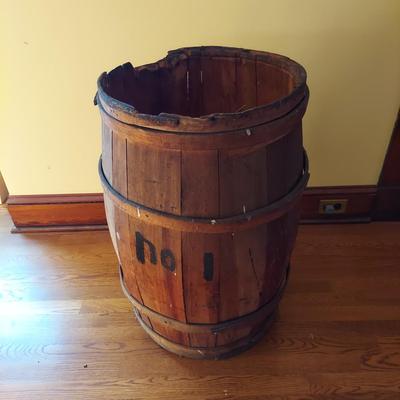 Three Wooden Barrels (B3-BBL)