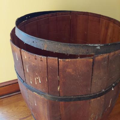 Three Wooden Barrels (B3-BBL)