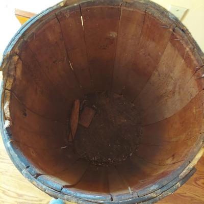 Three Wooden Barrels (B3-BBL)