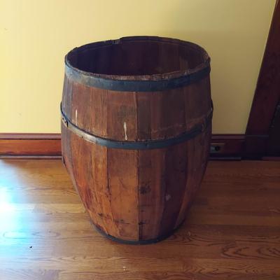 Three Wooden Barrels (B3-BBL)