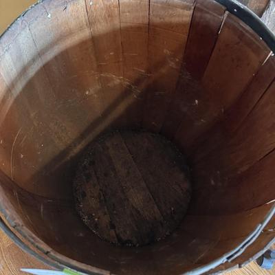Three Wooden Barrels (B3-BBL)