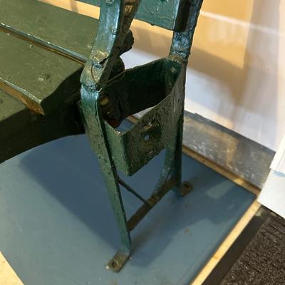 LOT 79G: Vintage Connie Mack Stadium Seats! Bank of Four