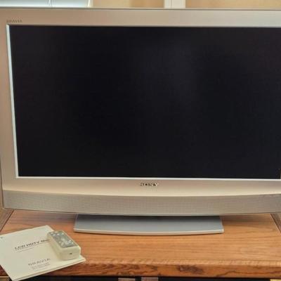 Sony Bravia 32" LCD TV with Remote