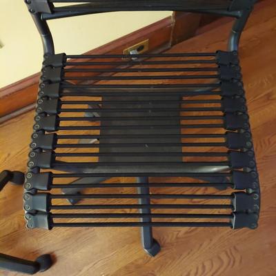 Two Euro Style Inc. Bungee Office Chairs (B3-BBL)