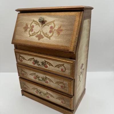 Norleans Musical Jewelry Box