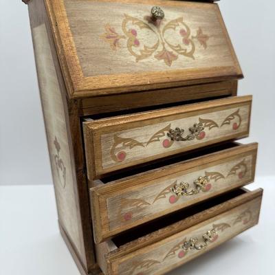 Norleans Musical Jewelry Box