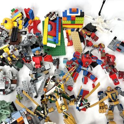 Lego Toy Lot Including Star Wars and Jeep