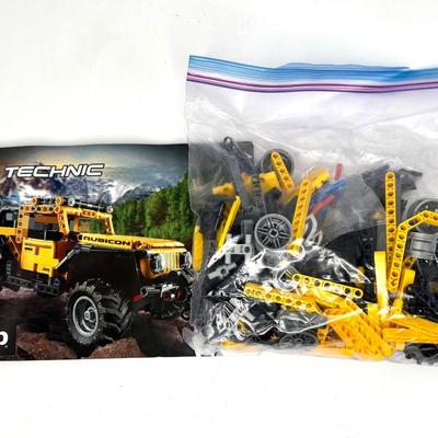 Lego Toy Lot Including Star Wars and Jeep