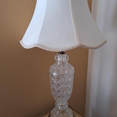 2 EAPG Lamps