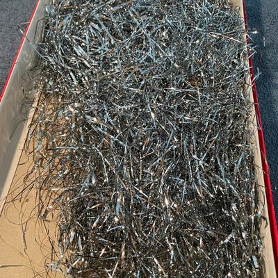 LOT 85 GREAT VINTAGE CHRISTMAS BLOW MOLD CANDLES & TINSEL
