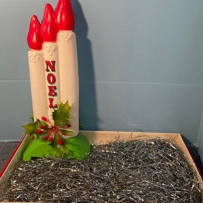 LOT 85 GREAT VINTAGE CHRISTMAS BLOW MOLD CANDLES & TINSEL