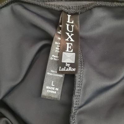 Women's Active Wear Tops & Yoga Pants M-L
