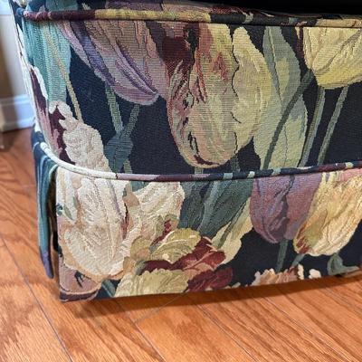 LOT 12: 2 Beautiful Floral Accent Chairs