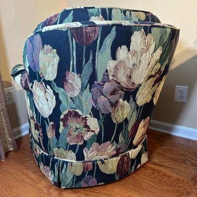 LOT 12: 2 Beautiful Floral Accent Chairs