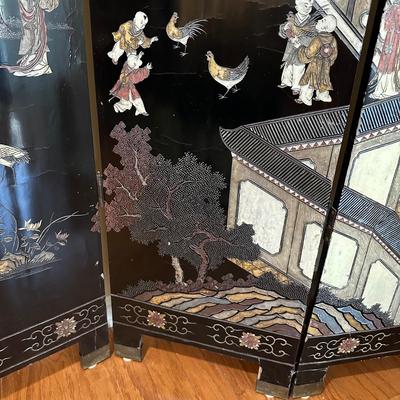 LOT 13: Vintage Chinese 4 Panel Wooden Screen Divider