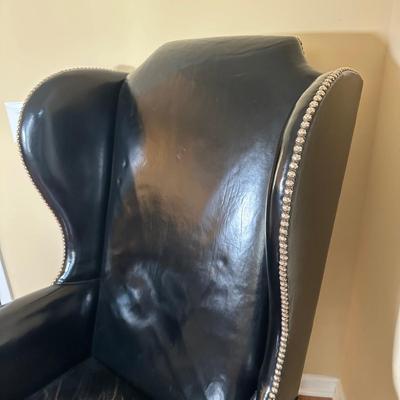 LOT 15: Beautiful Vintage Wingback Black Leather Chair