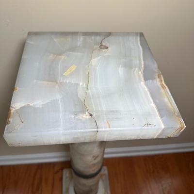 LOT 20: Vintage Marble Pedestal