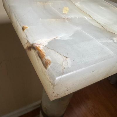 LOT 20: Vintage Marble Pedestal