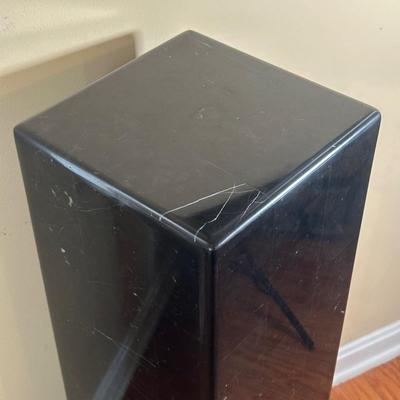 LOT 21: Black Marble Pedestal