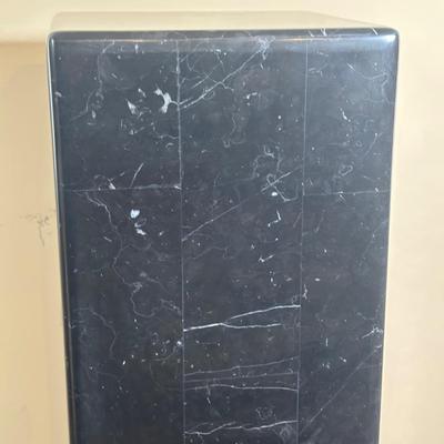 LOT 21: Black Marble Pedestal