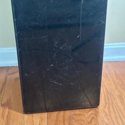 LOT 21: Black Marble Pedestal