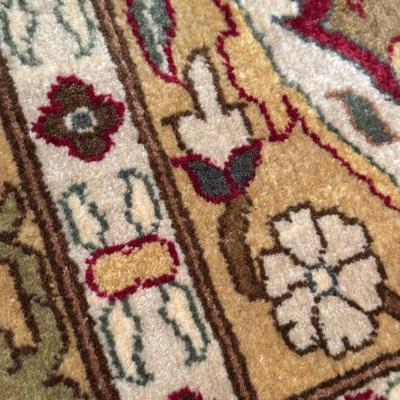 LOT 27: Beautiful Rug 10.5' x 8'