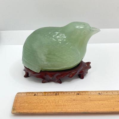 LOT 59: Vintage Pair of Carved Jade Birds on Wooden Stands