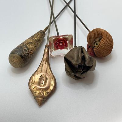 LOT 69: Collection of 5 Vintage Hat Pins & Nippon Hand Painted Hat Pin Holder