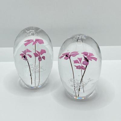 LOT 80: Pair of Vintage Signed Daum France Handblown Art Glass Paperweights