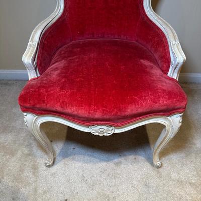 LOT 110: Beautiful Vintage French Louis XV Style Armchairs