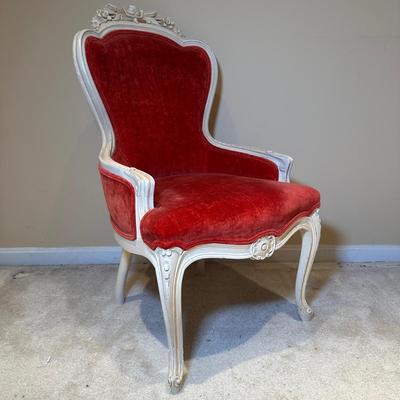 LOT 110: Beautiful Vintage French Louis XV Style Armchairs