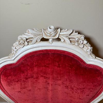 LOT 110: Beautiful Vintage French Louis XV Style Armchairs