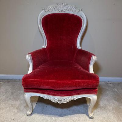 LOT 110: Beautiful Vintage French Louis XV Style Armchairs