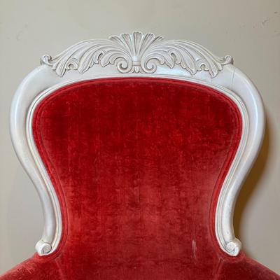 LOT 110: Beautiful Vintage French Louis XV Style Armchairs