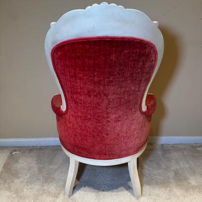 LOT 110: Beautiful Vintage French Louis XV Style Armchairs