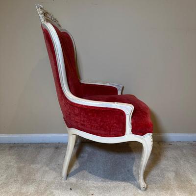 LOT 110: Beautiful Vintage French Louis XV Style Armchairs