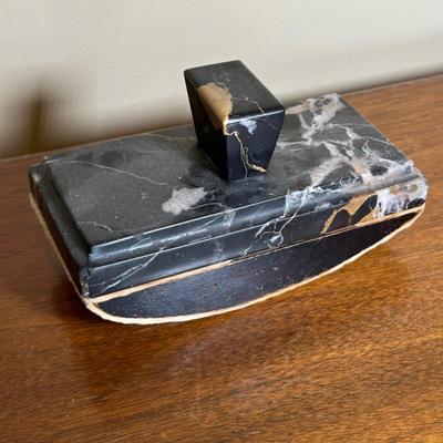 LOT 115: Vintage Art Deco Marble Desk Set w/ 22k Gold Plated Letter Opener & More