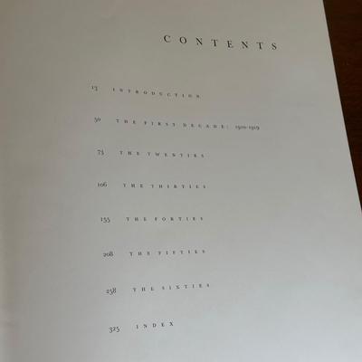 LOT 125: Norman Rockwell Artist & Illustrator/332 Magazine Covers Books