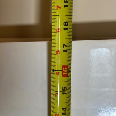 LOT 125: Norman Rockwell Artist & Illustrator/332 Magazine Covers Books