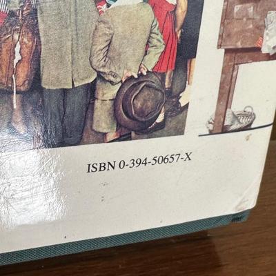 LOT 125: Norman Rockwell Artist & Illustrator/332 Magazine Covers Books