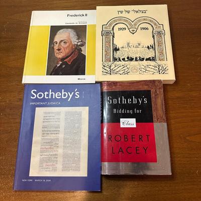 LOT 128: Israel/Jewish Home Decor, Books, Menorah, Yarmulkes & More