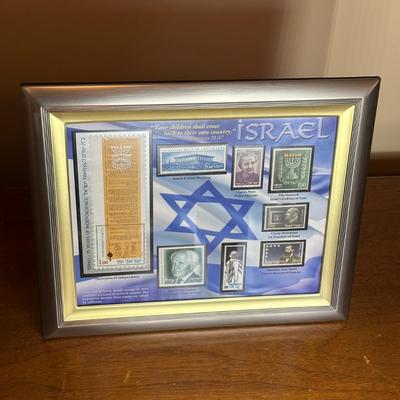 LOT 128: Israel/Jewish Home Decor, Books, Menorah, Yarmulkes & More